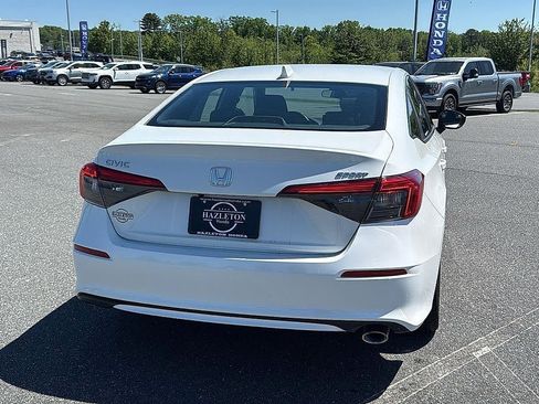 Used 2024 Honda Civic Sport image 7