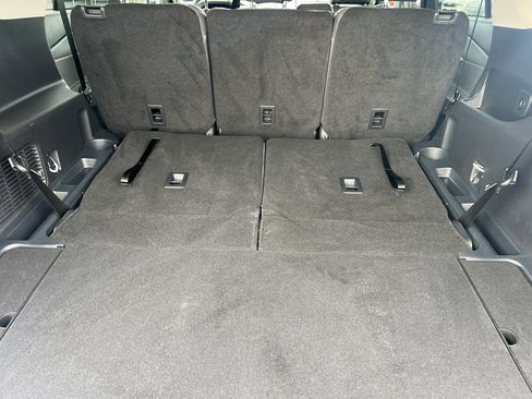 Used 2025 Ford Explorer Active w/ Active Comfort Package image 9