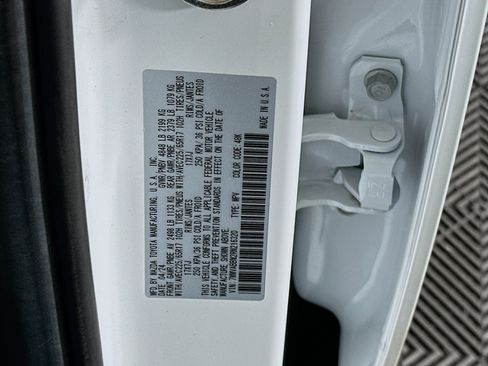 Used 2024 MAZDA CX-50 AWD 2.5 S w/ Weather Package image 12