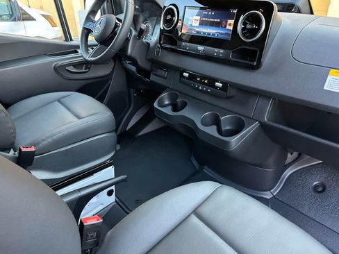 New 2026 Mercedes-Benz Sprinter 2500 image 15