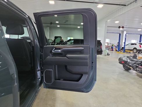 Used 2026 Chevrolet Silverado 3500 LT w/ Trail Boss Package AWD/4WD image 28