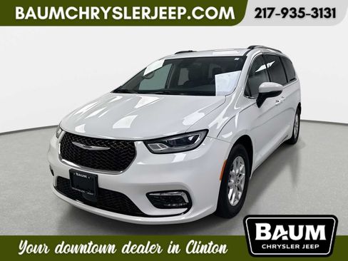 Used 2023 Chrysler Pacifica Touring-L FWD image 1