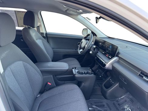 Used 2025 Hyundai Ioniq 5 SE image 15