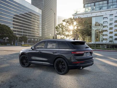 New 2026 Lincoln Corsair Reserve w/ Jet Appearance Package image 4