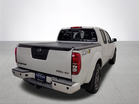 Used 2017 Nissan Frontier PRO-4X AWD/4WD image 15