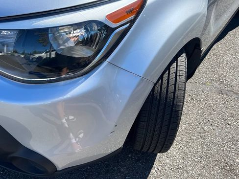 Used 2015 Kia Soul + FWD image 3