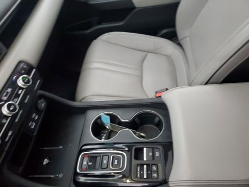 Certified 2023 Honda Pilot Elite image 24