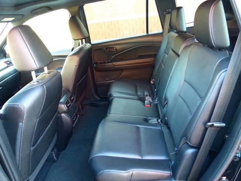 Used 2024 Honda Passport EX-L image 41