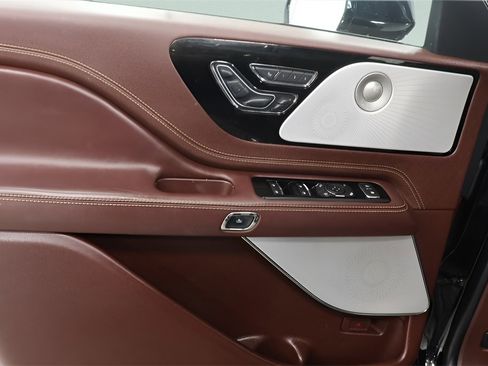 Used 2023 Lincoln Aviator Black Label image 22