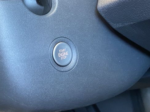 Used 2024 Volkswagen ID.4 2WD image 20