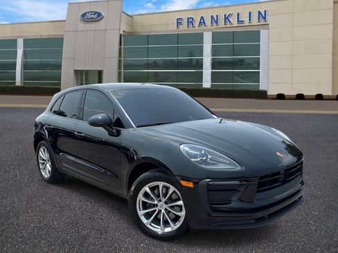Used 2023 Porsche Macan AWD/4WD image 1