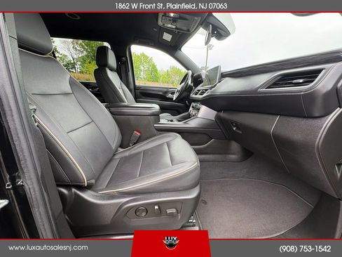 Used 2022 GMC Yukon XL SLT w/ SLT Luxury Package AWD/4WD image 54