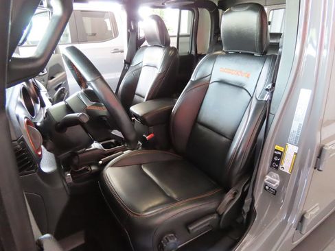 Used 2022 Jeep Gladiator Mojave w/ LED Lighting Group AWD/4WD image 24