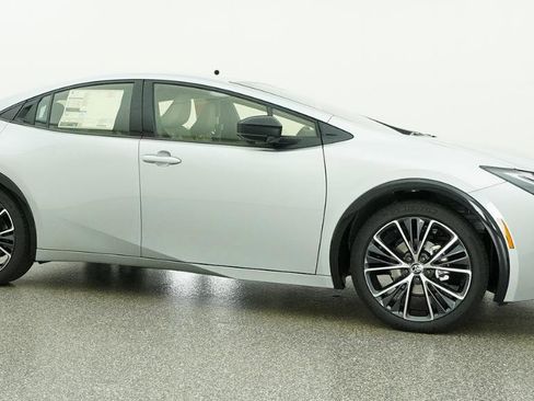 New 2026 Toyota Prius XLE FWD image 17