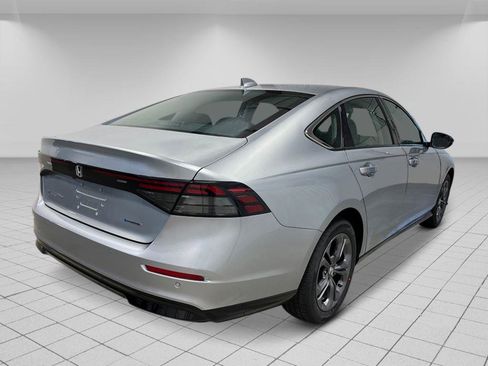 New 2025 Honda Accord EX-L image 7