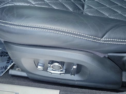 Used 2017 Jaguar XJ L Portfolio RWD image 27