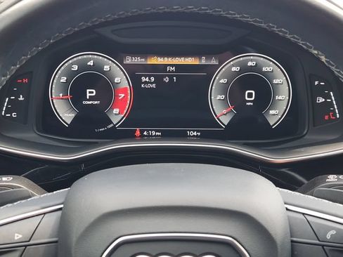 Used 2021 Audi Q8 Prestige AWD/4WD image 16