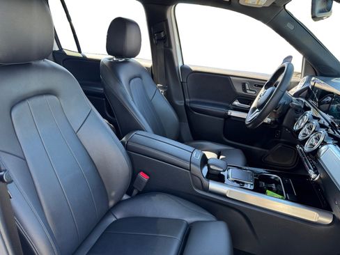 Used 2020 Mercedes-Benz GLB 250 4MATIC image 15