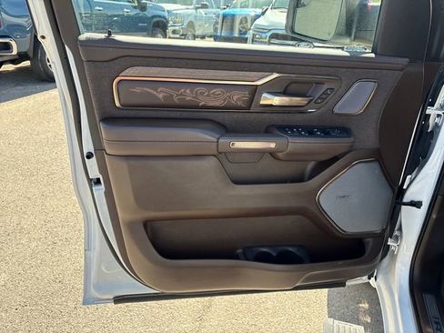 Used 2025 RAM 1500 Limited AWD/4WD image 7