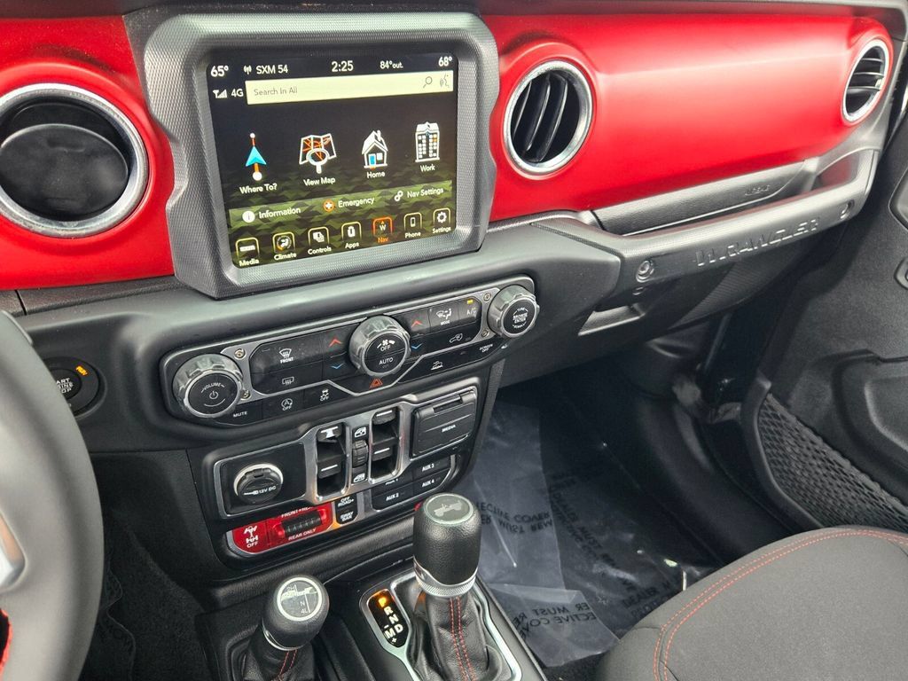 Used 2023 Jeep Wrangler Unlimited Rubicon w/ Steel Bumper Group AWD/4WD image 22