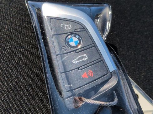 Used 2025 BMW Z4 M40i w/ Edition image 35