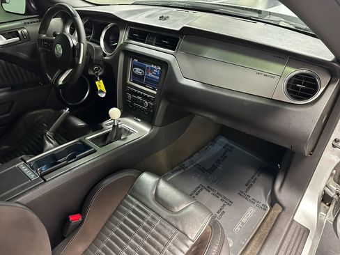 Used 2014 Ford Mustang Shelby GT500 w/ Equipment Group 821A RWD image 17