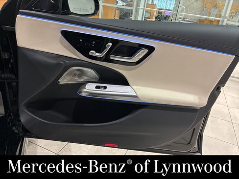 Used 2026 Mercedes-Benz E 350 4MATIC Sedan image 27