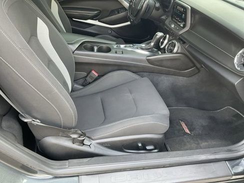 Used 2018 Chevrolet Camaro SS RWD image 17