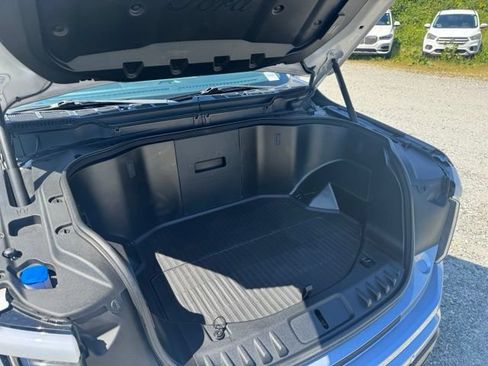 Used 2022 Ford F150 Lightning Lariat AWD/4WD image 14