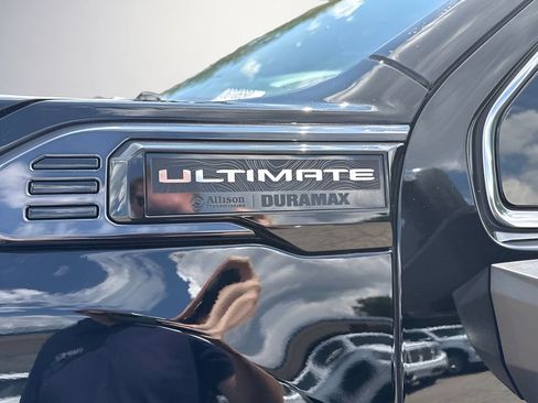 Used 2024 GMC Sierra 2500 Denali Ultimate AWD/4WD image 42