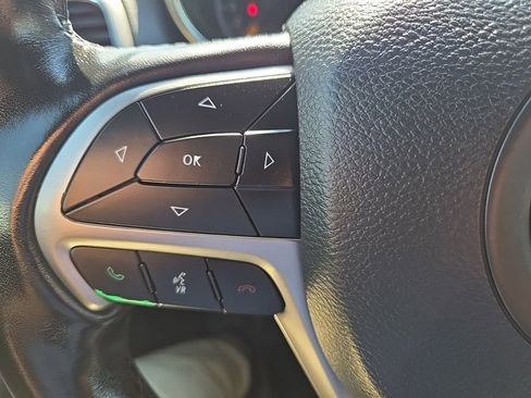 Used 2021 Jeep Grand Cherokee Limited image 14