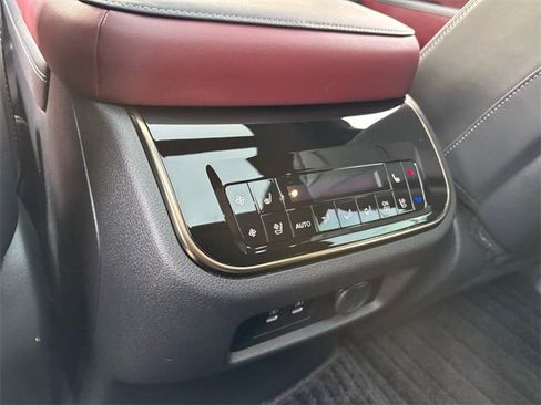 Used 2025 INFINITI QX80 Autograph image 17