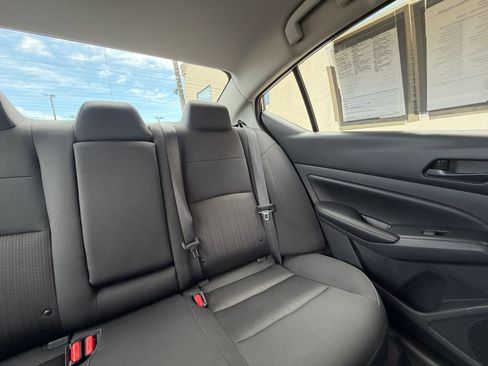 Used 2025 Nissan Altima 2.5 SV image 36