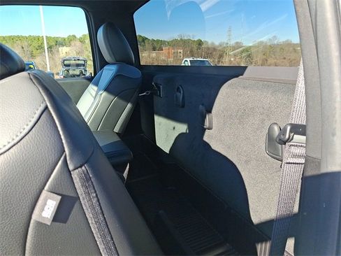 Used 2024 RAM 2500 Tradesman w/ Chrome Appearance Group image 10