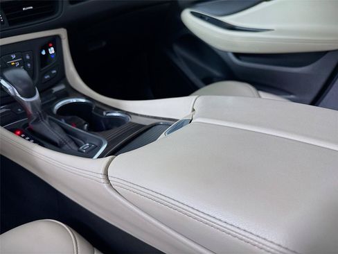 Used 2020 Buick Envision Preferred FWD image 8