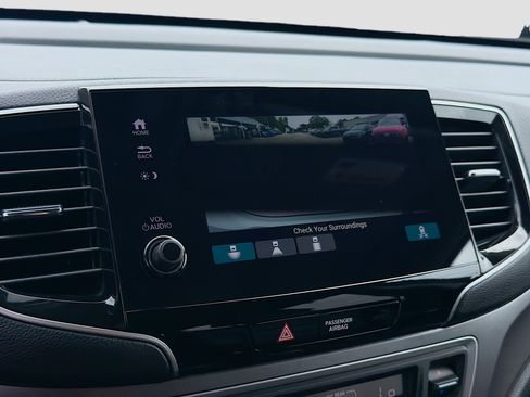 Certified 2022 Honda Pilot Special Edition image 13