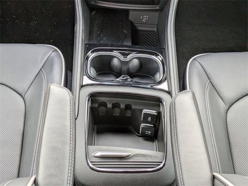 New 2026 Chrysler Pacifica Limited w/ Trailer Tow Group image 21