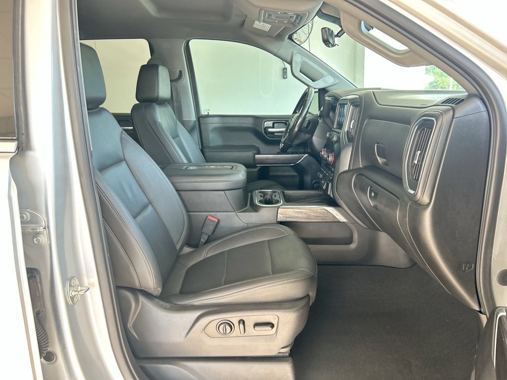 Used 2021 Chevrolet Silverado 1500 LTZ w/ Technology Package RWD image 31
