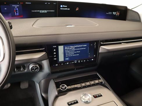 New 2025 Lincoln Navigator Reserve AWD/4WD image 5