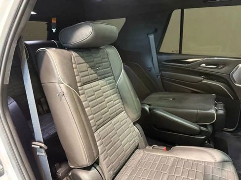 Used 2023 Cadillac Escalade V image 33