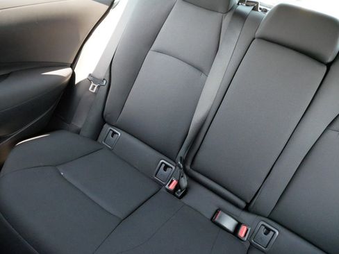 Used 2023 Toyota Corolla LE image 12