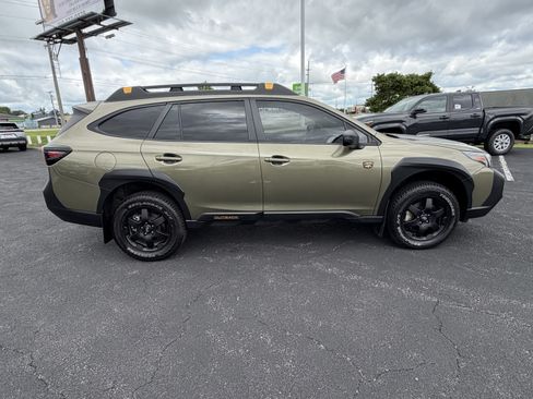 Used 2025 Subaru Outback Wilderness AWD/4WD image 10