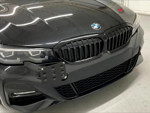 Used 2022 BMW 330i Sedan w/ M Sport Package RWD image 36