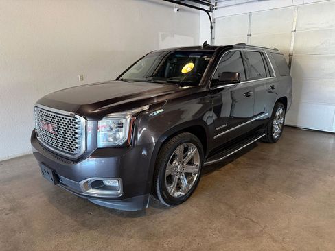 Used 2017 GMC Yukon Denali w/ Open Road Package AWD/4WD image 3