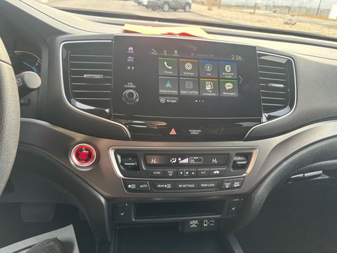 Used 2022 Honda Pilot Sport image 25