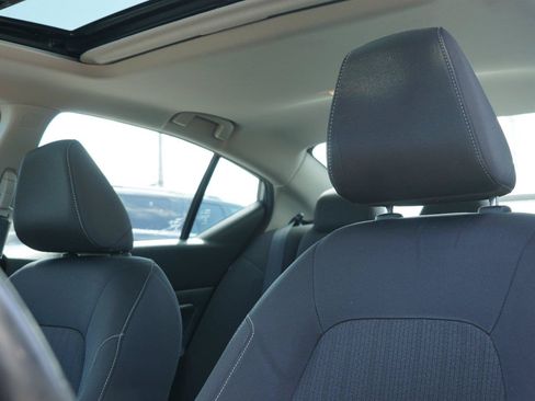 Used 2019 Nissan Altima 2.5 SV FWD image 11