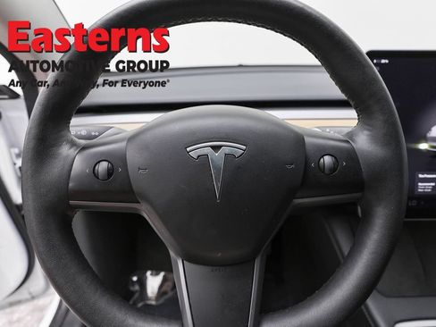 Used 2023 Tesla Model 3 Standard Range RWD image 10