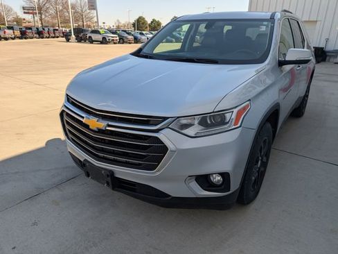 Used 2018 Chevrolet Traverse LT FWD image 22