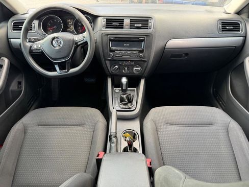 Used 2015 Volkswagen Jetta SE FWD image 12