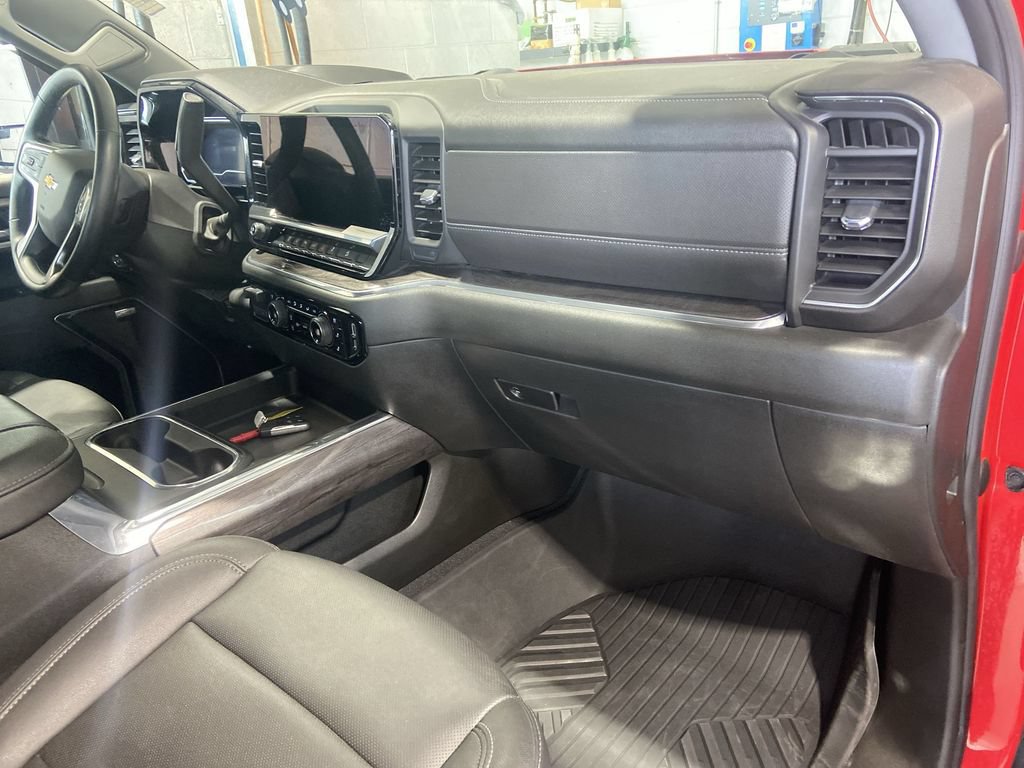 Certified 2024 Chevrolet Silverado 3500 LTZ w/ LTZ Plus Package AWD/4WD image 29